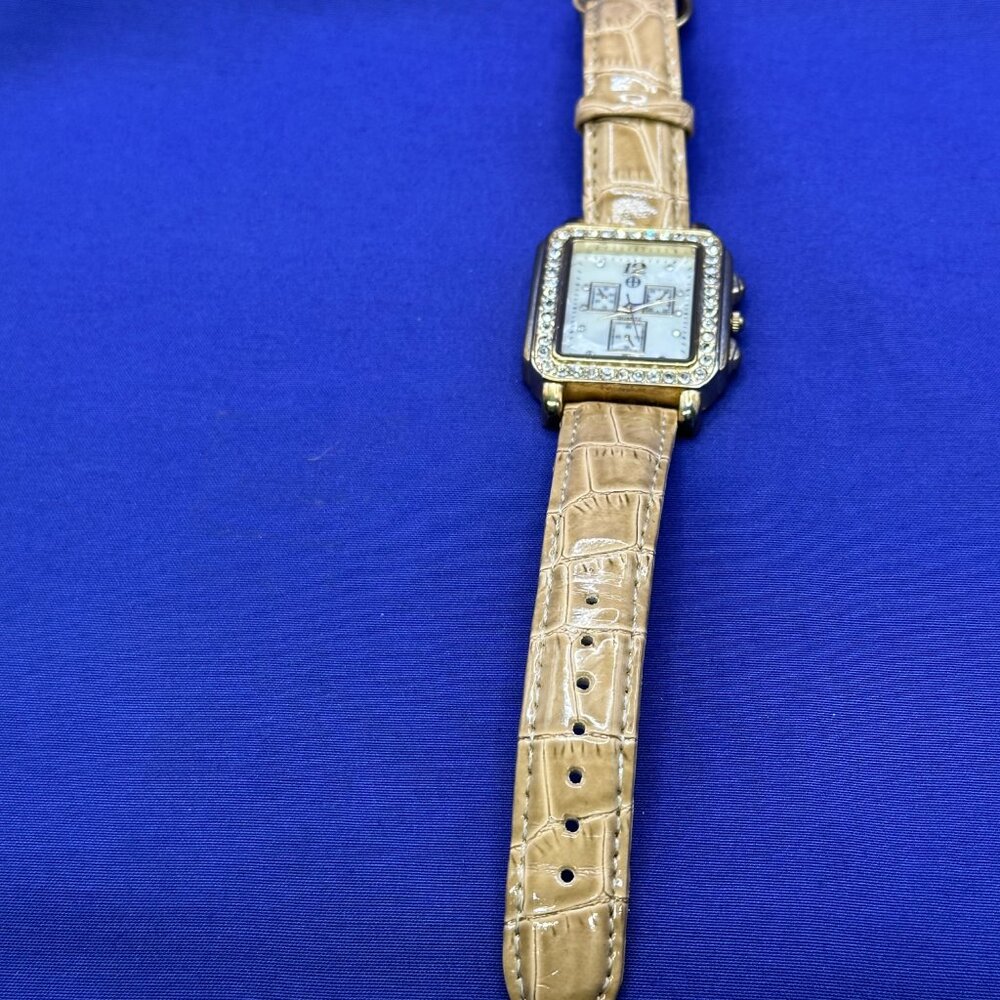 HH Women’s Analog Quartz Watch Crystal Accents. Fresh Battery - Picture 9 of 12